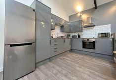 Others 7 Stunning Reverse Level Townhouse in Penzance