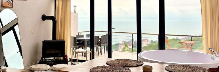 Lainnya Hangalow House