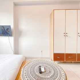 Room 1 简约日式风格的2卧室位于Mekarwangi广场Cibaduyut公寓, 西爪哇 酒店