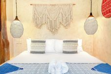 Lainnya Terra Sancta