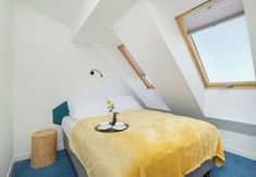 其他 2 Blue and Yellow Apartment by Renters