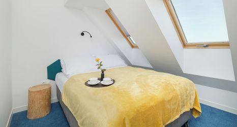 其他 2 Blue and Yellow Apartment by Renters