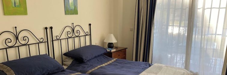 Others 2 Bed Apartment Sleeps 4 - Pool Access - Garden