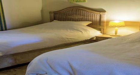 Others 2 2 Bed Apartment Sleeps 4 - Pool Access - Garden