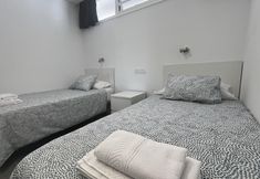 Lainnya 4 Renovated Apartment by the Beach and Yumbo Centre