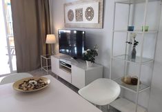 Others 3 Apartment Sleeps 4 Near Beach