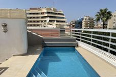 Others Pent-house, 3 Bedroom, Sleeps 6, Parking