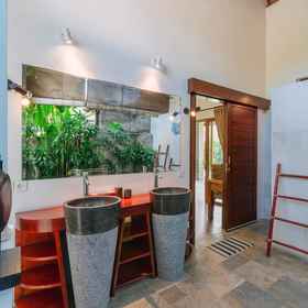 Room 1 Villa Moringa 1, Aga Solas - Bumbak Hotels