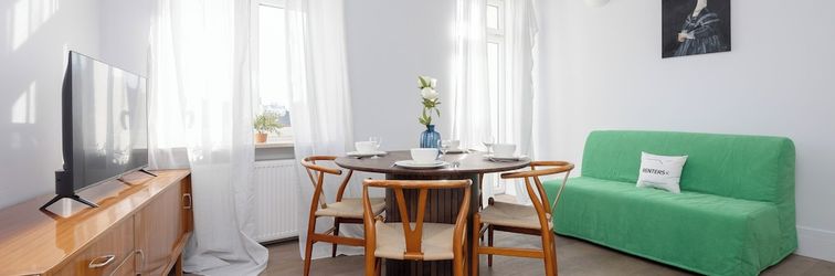 อื่นๆ Bright Apartment for 4 by Renters