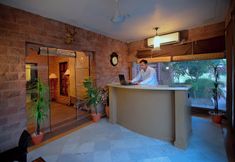 Others 2 TreeHouse Rajbagh
