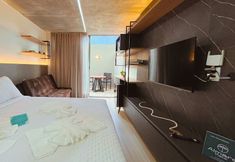 기타 2 Setai Yacht Garden - By Almare Flats