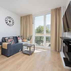 Primary image1市中心附近的米色公寓 by Renters,华沙中国签证申请服务中心飯店