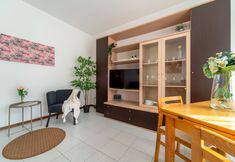 อื่นๆ 4 Scarlet Apartment with Garden