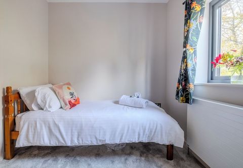 Others Old Vicarage Gardens