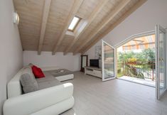 Lain-lain 3 Silver Lake Apartment