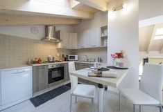 Lain-lain 4 Silver Lake Apartment