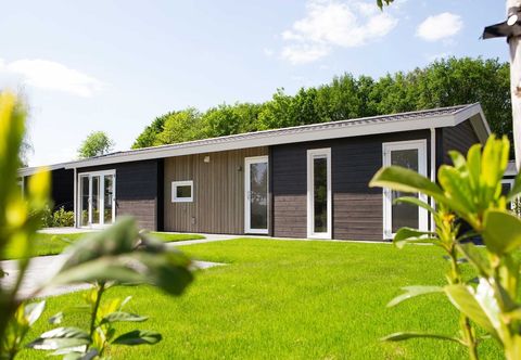 Others Beautiful Chalet With Airco, in a Holiday Park