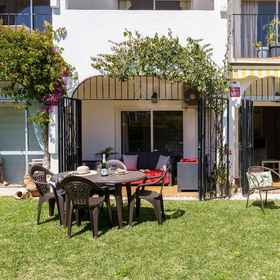 Primary image 1 햇볕 좋은 조코 칼라혼다, 알카우신 호텔