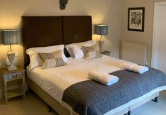 Others 4 The Crown at Shipton