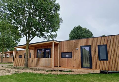 Others Modern Chalet With Air Conditioning