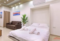 Others 5 Gem Beachfront Apt With Amazing Bay and Sea Views