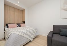 Others 2 Gym & Sauna in Mokotów by Renters