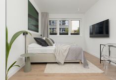 기타 3 LUX Domaniewska by Renters Prestige