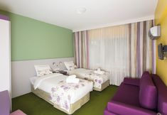 Khác 6 Mini Harem Hotel