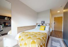 Lain-lain 4 Canvas Glasgow