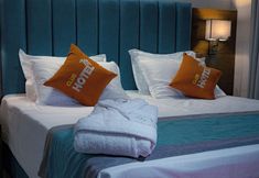 Others 5 Club Hotel 777