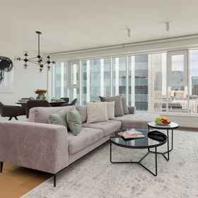 Primary image1華沙獨特塔 Renters Prestige 度假屋,华沙中国签证申请服务中心飯店