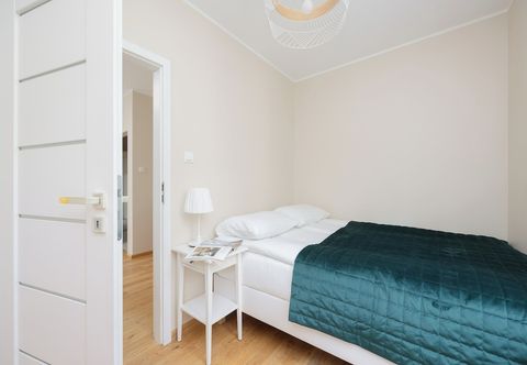 Others Apartment Near Old Town by Renters