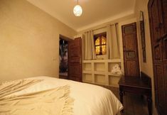 Others 4 Riad Oum H&N