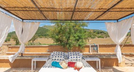 Others 2 3 C an Boto in Manacor