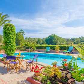 Room 1 โทร์เร มารีนา ใน คัมปอส, โรงแรม & ที่พัก Estellencs