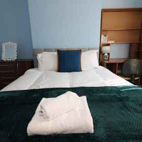 Room 1 Dumbreck House - Glasgow, pavilion 1 Hotels