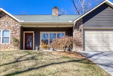 Others Irresistible Retreat w Pool Hot Tub Arcade