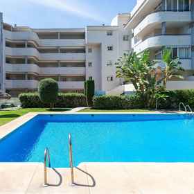 Room 1 Atico De La Luz in Fuengirola, Alcaucín Hotels