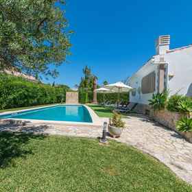 Room 1 แคน ลลอเรนส์ ใน มัลลอร์กา, โรงแรม & ที่พัก Estellencs