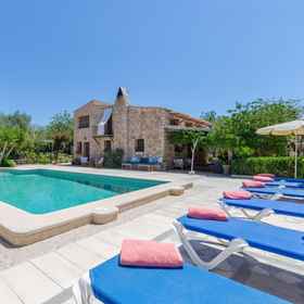 Room 1 Can Rosillo in Llucmajor, Khách sạn Estellencs