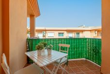 Khác De Ronda in Co n With 1 Bedrooms and 1 Bathrooms