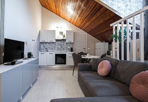 Others Rovani 14 in Monza With 1 Bedrooms and 1 Bathrooms