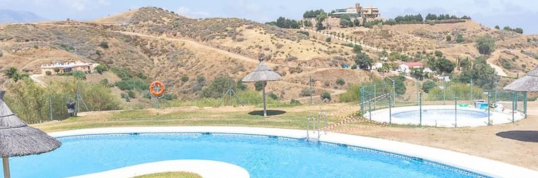 Others Pool Apt Calahonda 2 With Sea View