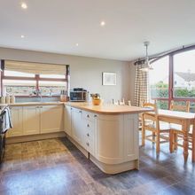 อื่นๆ 4 Host Stay The Coach House