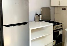 Others 3 Silver Stone Cribs