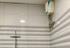 Others 6 Silver Stone Cribs