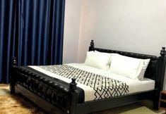 Others 2 Silver Stone Cribs