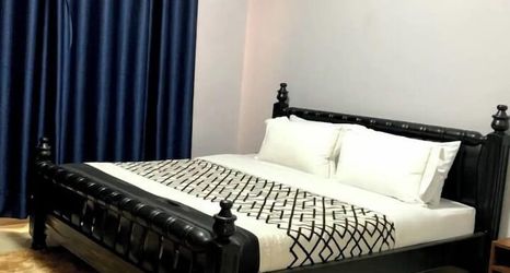 其他 2 Silver Stone Cribs