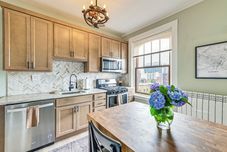 Others Albany Vacation Rental w/ State Capitol Views!