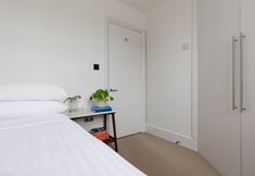อื่นๆ 2 Leamington Road Villas V by Onefinestay